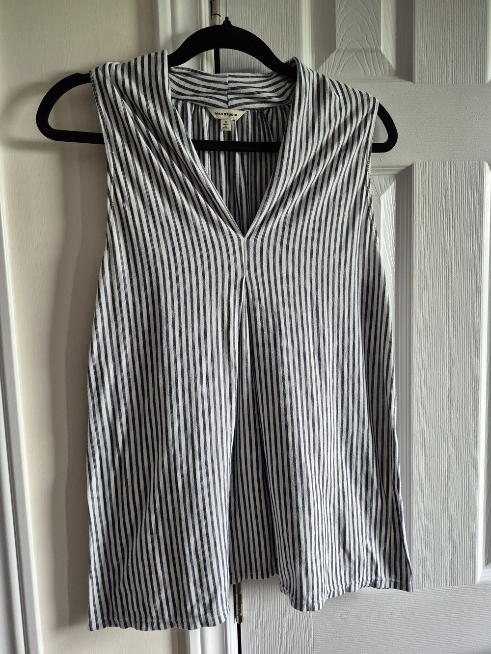 Max Studio Sleeveless V-Neck Striped Tank Top - White & Navy
